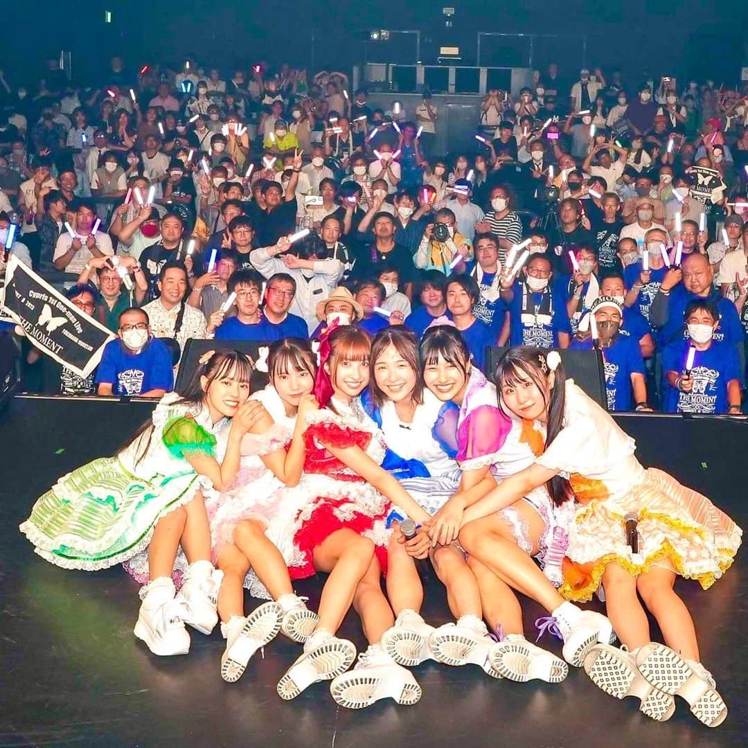 株式会社アヴィラのインスタグラム：「奥泉奏、片山しおり、佐藤じゅきな（キプリスモルホォ） 8/8  キプリスモルホォ 1stワンマンライブ「THE MOMENT」in 横浜1000CLUB」