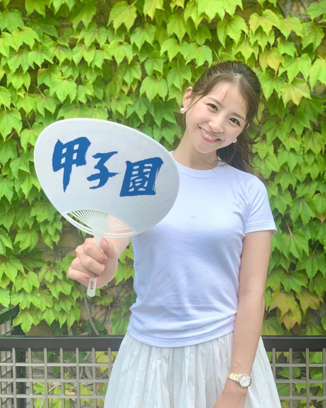 のインスタグラム：「. 聖地へ🩵 ⁡ 朝日新聞さんの取材でした🥰 今朝の朝刊に載っています🏟️ ⁡ #わたしの弾丸なつやすみ #甲子園 #高校野球」