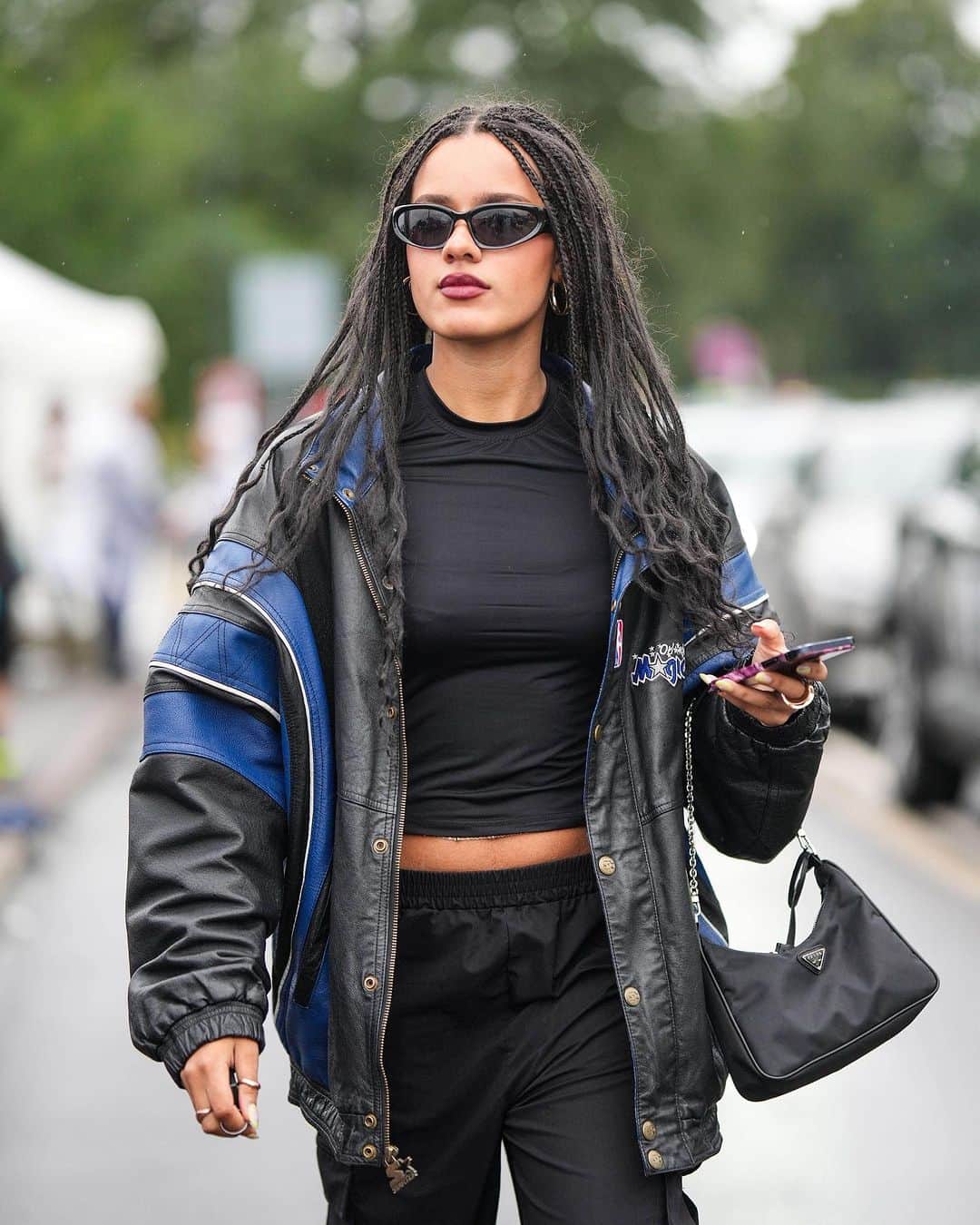 ELLE Magazineさんのインスタグラム写真 - (ELLE MagazineInstagram)「Copenhagen Fashion Week is back—and with the varying weather conditions is a mixed bag of street style. 🔥 Swipe for some of the best looks and head to the link in bio for more.」8月10日 3時02分 - elleusa