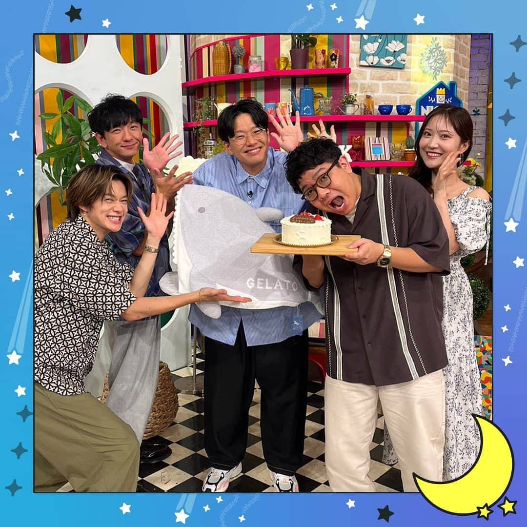 よるのブランチさんのインスタグラム写真 - (よるのブランチInstagram)「_  🗓8月9日(水)深夜0時01分〜 ※いつもより5分押しスタートです🙇🏻‍♀️ よるのブランチ🌙  今週のよるのブランチは ハロプロ注目のグループ🎀OCHA NORMAが登場!!!  💗スタジオ企画のラインナップ💗 ⚫︎TikTok自己紹介 ⚫︎流行の波に乗れ！TikTokゲーム対決！ ⚫︎アイドルミックスクイズ曲  💬プチ情報 小川の収録様子をTikTokで公開中！ 皆さんチェックしてみてね👀 たくさんのコメントもお待ちしてます✨  今夜もぜひ「よるのブランチ」をご覧ください🏖  #パンサー向井 #ミキ #昴生 #亜生  #小川史記 #BUDDiiS #野村彩也子 #よるのブランチ」8月9日 18時44分 - night.brunch