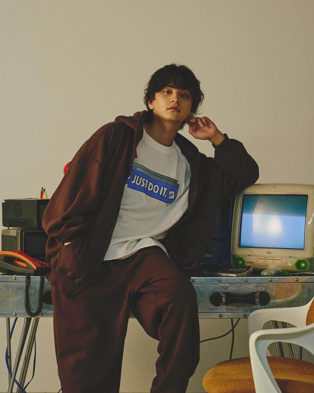 瀬戸利樹さんのインスタグラム写真 - (瀬戸利樹Instagram)「BAIT限定発売となるNIKEの、 新作tシャツのモデルをやらせて頂きました！ レトロな8ビットPCっぽいロゴをイメージしていてラフに着こなせるtシャツです✌️ @baitme.jp #BAIT #NIKE」8月9日 18時55分 - toshiki_seto_official
