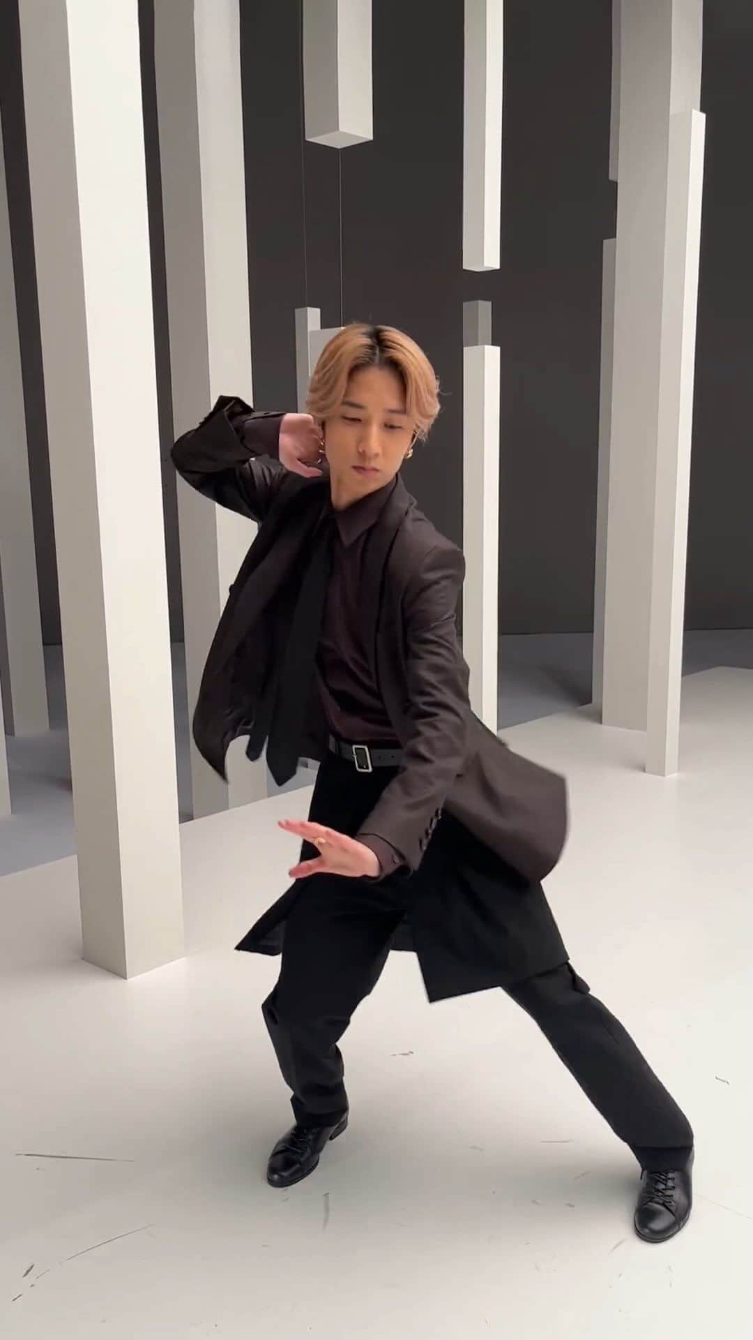 SixTONESのインスタグラム：「⁡ ⁡ ⁡ YouTubeにてMusic Videoを公開中！ ⁡ SixTONES 11th シングル「CREAK」 2023.8.30 Release ⁡ #田中樹 #SixTONES_CREAK」