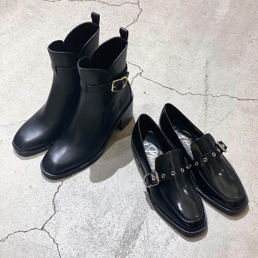 HANKYU.MODEさんのインスタグラム写真 - (HANKYU.MODEInstagram)「. 3.1 Phillip Lim Pre‐Fall Collection NEW ARRIVAL At 3F MODE  「3.1 Phillip Lim」の プレフォールコレクションが全て入荷。 ニットとポップリン素材の立体的なシルエットのパーカーやニットドレス、襟を外し2wayでスタイリングを楽しめるトレンチコートなど、この秋注目のアイテムがラインアップ。  Page1‐3 パーカー　88,000円 スカート　74,800円 バッグ　69,300円  Page4　ドレス　96,800円  Page5‐6 ジャケット　143,000円 スカート　77,000円  Page7　パンツ　74,800円 Page8-9　コート(2way)　198,000円  Page10 ブーツ　96,800円 シューズ　79,200円  #31PhillipLim #31フィリップリム #hankyumode #阪急うめだ本店 #うめはん #ファッション #新作 #23prefall  #ニットドレス #スカート #パーカー#ブーツ #トレンチコート #ジャケット」8月10日 17時00分 - hankyumode