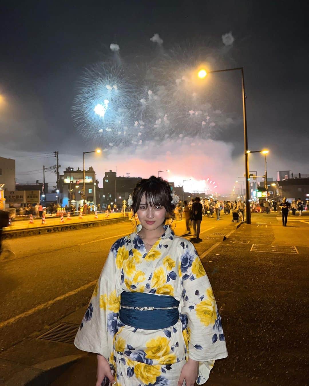 のインスタグラム：「花火綺麗だった🎇 今年は夏満喫できてて楽しいな 四季楽しいのって楽しいふふふ」