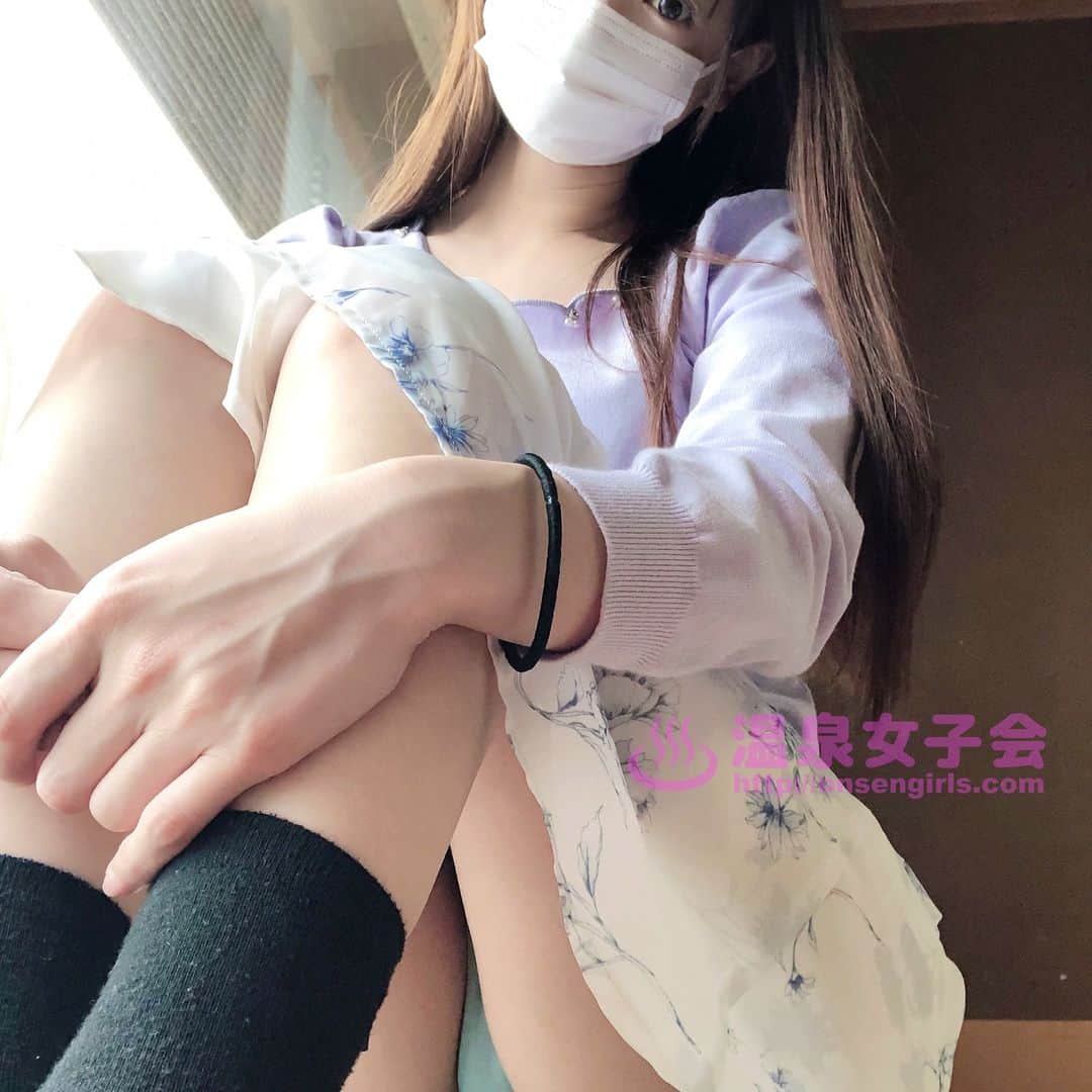 葉山みさきのインスタグラム：「動画はYouTubeで♪ ファンクラブはツイッターから↓↓ https://twitter.com/hotspring_girls  #温泉旅行 #温泉女子 #温泉女子会 #貸切露天風呂 #混浴 #源泉かけ流し #客室露天風呂」