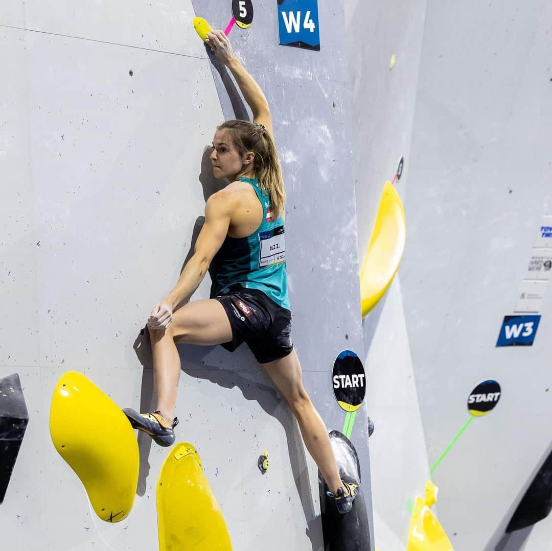 ジェシカ・ピルツさんのインスタグラム写真 - (ジェシカ・ピルツInstagram)「Strong performance 🔝💯 @jessy_pilz finished the semifinal boulder competition in the Olympic Combined on 7th place and has a good starting position for the lead part in the evening🤩👌🏻🇦🇹  #austriaclimbing #bern2023#📸: @ifsclimbing | @janvirtphotography | @lenadrapella」8月9日 19時53分 - jessy_pilz