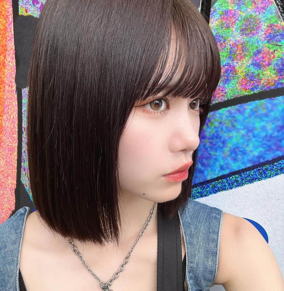 土光瑠里子のインスタグラム：「髪の毛いま人生最大に綺麗かもしれない」