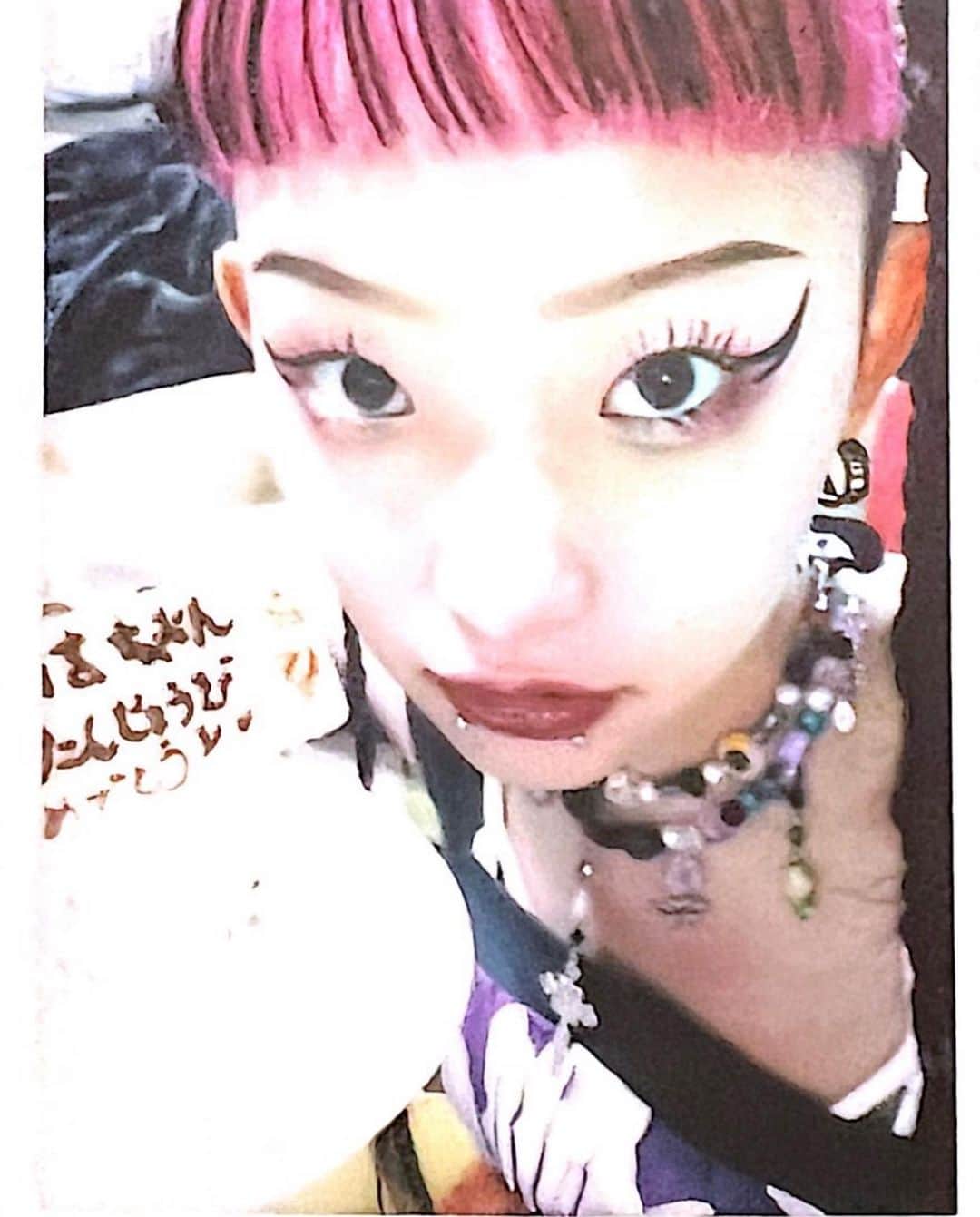 詩羽さんのインスタグラム写真 - (詩羽Instagram)「. 22歳になりました✌️✌️ 大きな愛を抱えて生きていきます」8月9日 20時54分 - utaha.89
