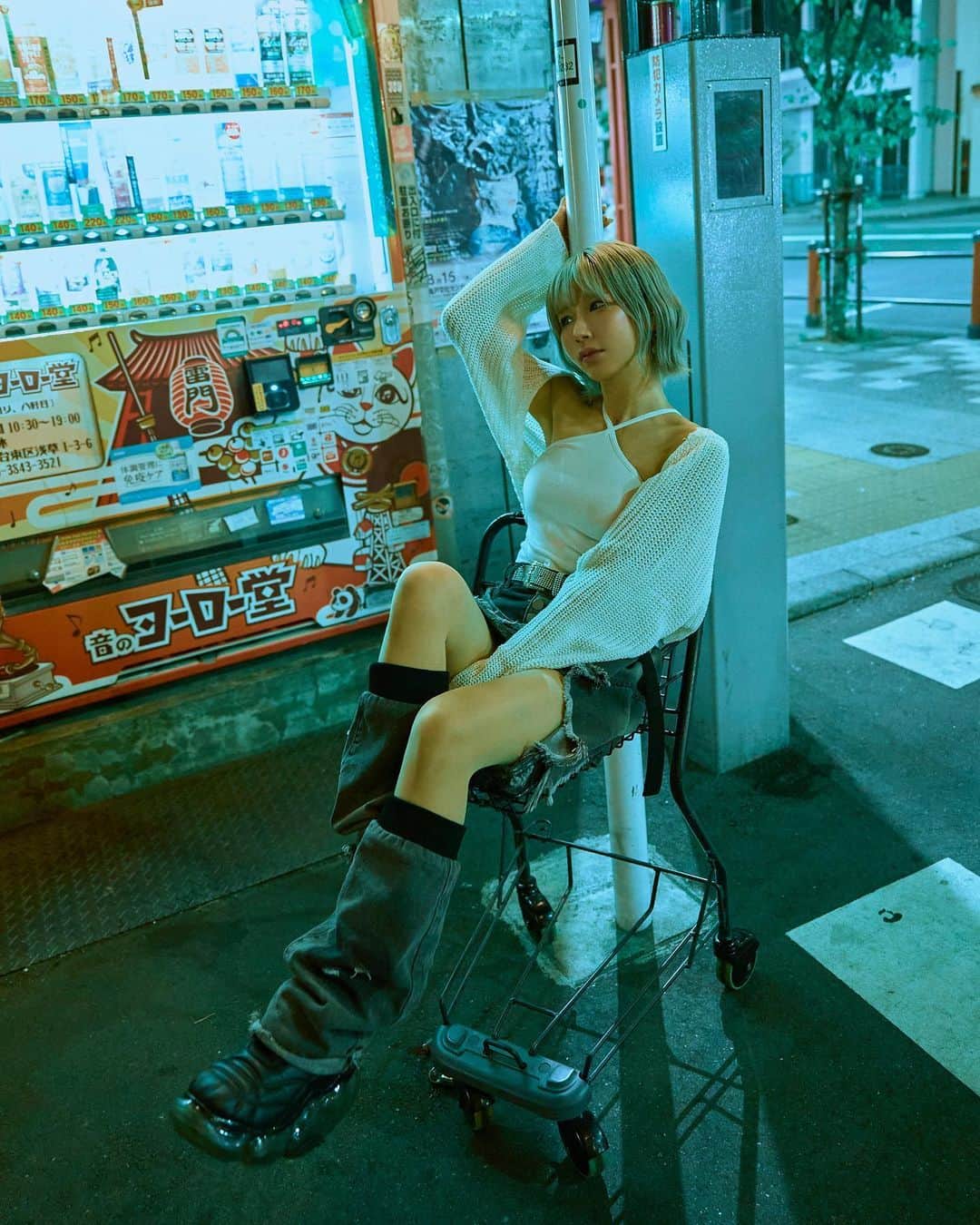 病夢やみいのインスタグラム：「🛒⚡︎⚡︎  📸 @amonryu」