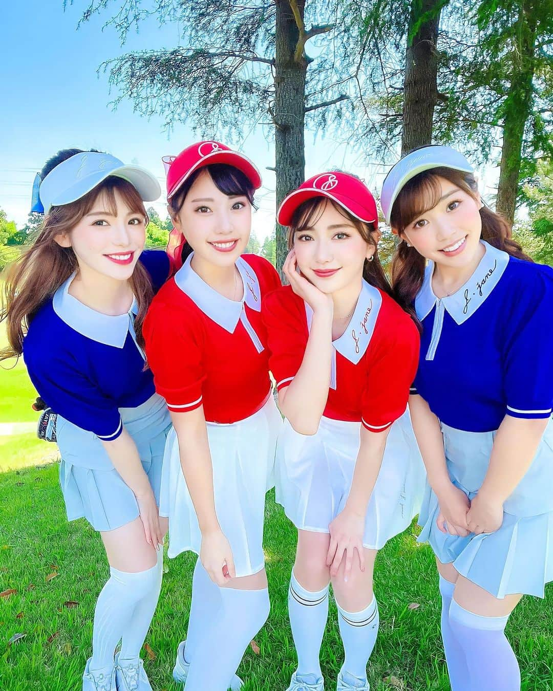 はるのインスタグラム：「⑅∙˚� だいぶ時差ですが… 初めて1人参加してみたコンペ⛳️ おかげで素敵なお友達に出会えたよ🫶 双子コーデで色違い目立ってて可愛かった💙❤️ また秋のコンペも行けますように💭⛳️ * 👗 @j.jane_japan  👟 @footjoy.japan  * * #女子コンペ #双子コーデ #四つ子コーデ   #ゴルフ女子 #関東ゴルファー #ゴルジョ #golfswing #golfgirl #golflife #ママゴルファー #東京ゴルファー #ゴルフ男子 #ゴルフウェアコーデ #ゴルフ好きな人と繋がりたい #골프  #インドアゴルフ #ゴルフ練習 #golfstagram #関東ゴルフ  #韓国ゴルフウェア #サンバイザー #サンバイザー女子 #ゴルフシューズ　 #กอล์ฟ #高尔夫 #典范 #โมเดล #모델 #四街道ゴルフ倶楽部」