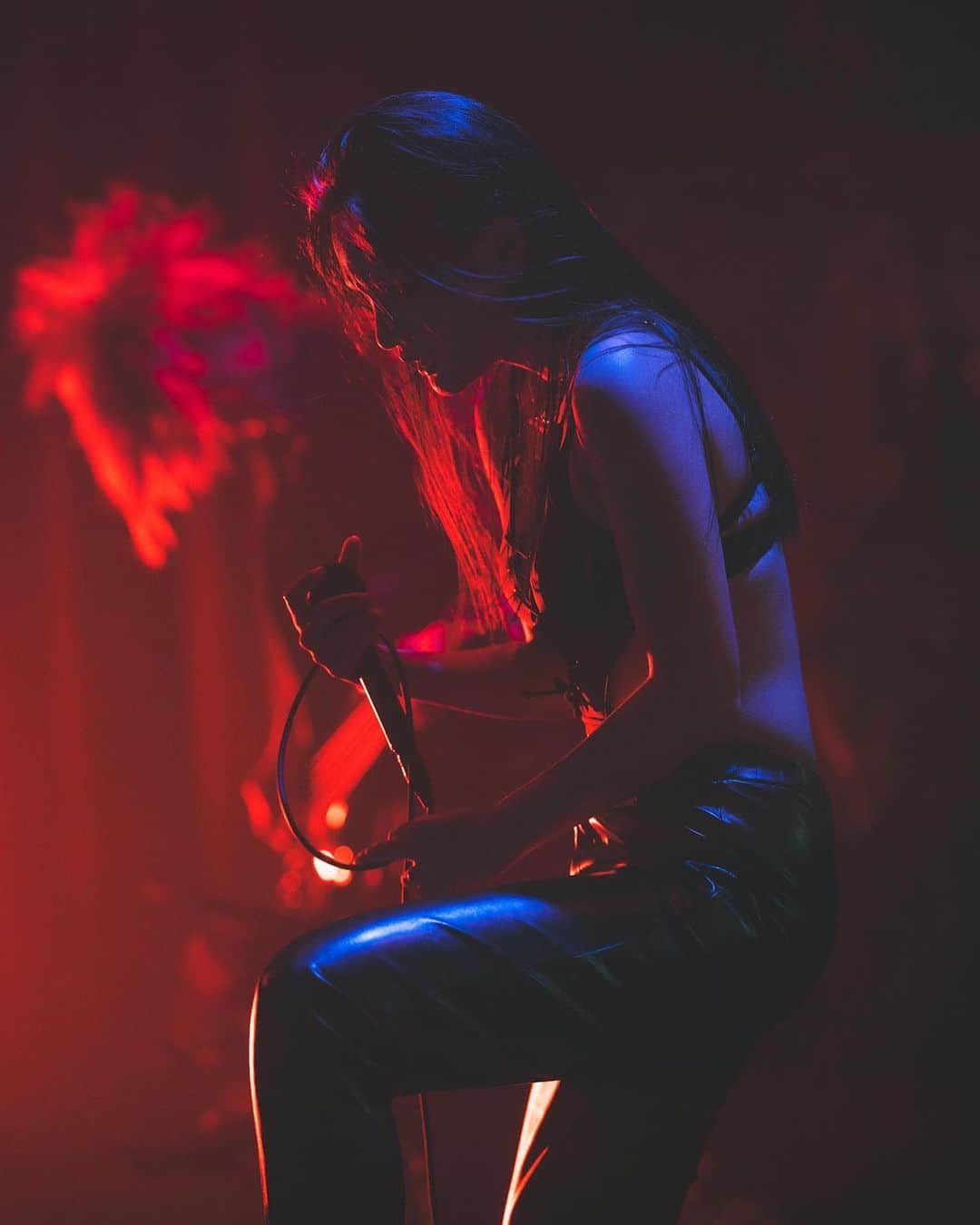 のインスタグラム：「🔥🎙  📸@litchi_lp   #serenityinmurder  #deathmetal  #femalefrontedmetal」
