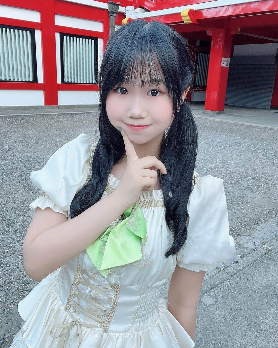 松永あいかのインスタグラム：「💚？💚？💚？ .  .  .  .  .  .  .  .  .  #アイドル#おーえすけー#松永あいか#中学生#可愛い#大須#09#13歳#いいねしてほしい#中2#拡散希望#jc#推して」