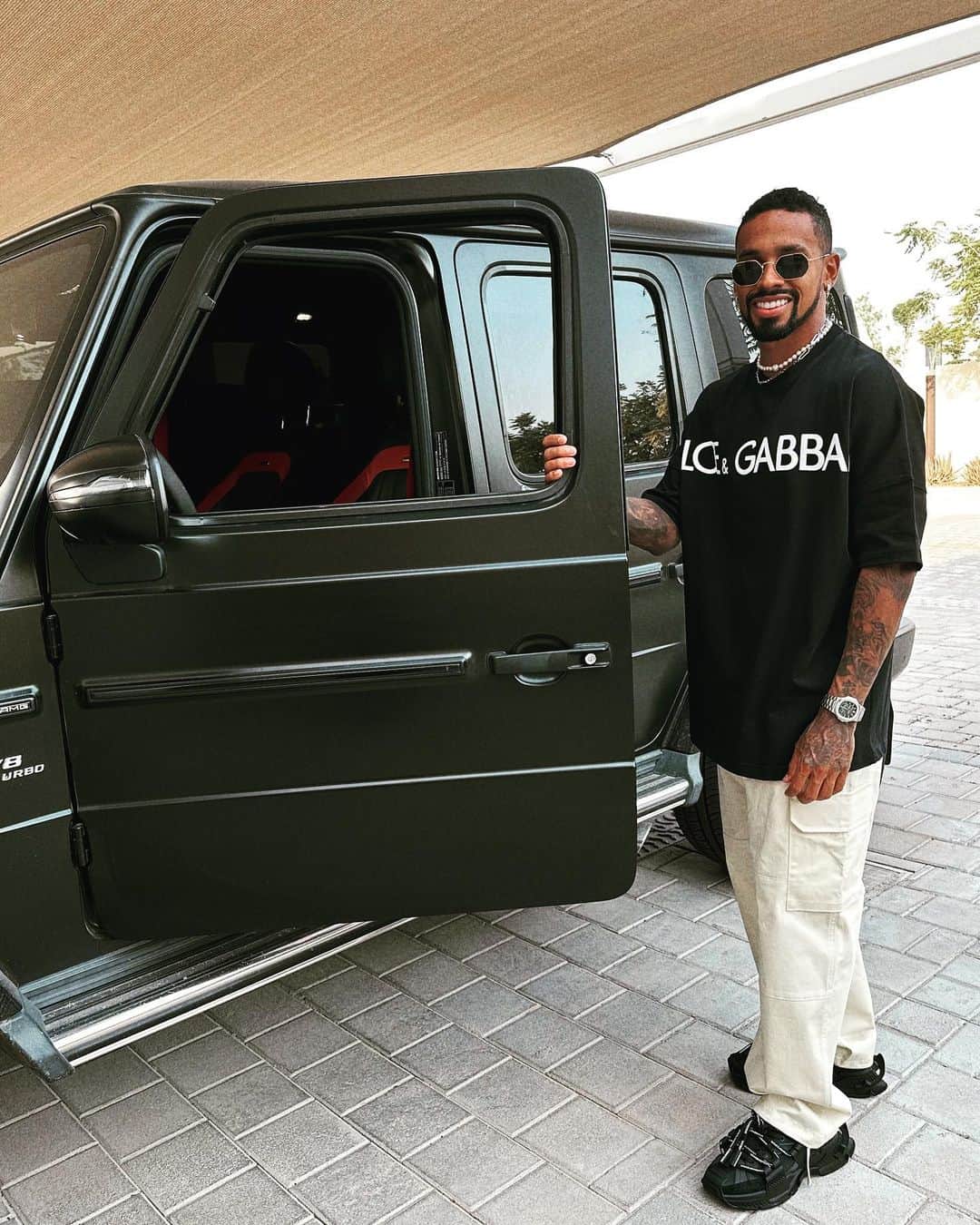 のインスタグラム：「🚗😎」