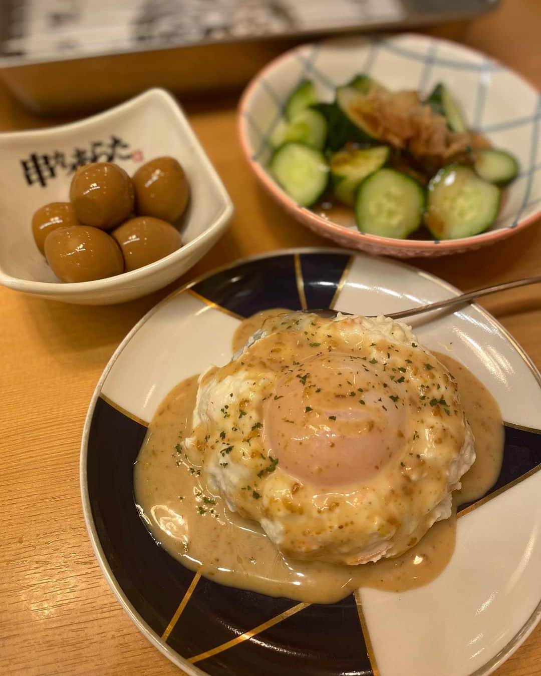 にゃんさんゴルフさんのインスタグラム写真 - (にゃんさんゴルフInstagram)「伸び〜るチーズ🧀🤘 美味しかったからおかわりした！笑  串カツが食べたくなって行ってきた🎶  #串かつあらた神田店 #神田居酒屋 #神田グルメ#腹パン #串カツ#串カツパーティー#チーズ#のびるチーズ #東京グルメ#東京ディナー#神田駅#神田ディナー」8月9日 22時02分 - miiiii0228