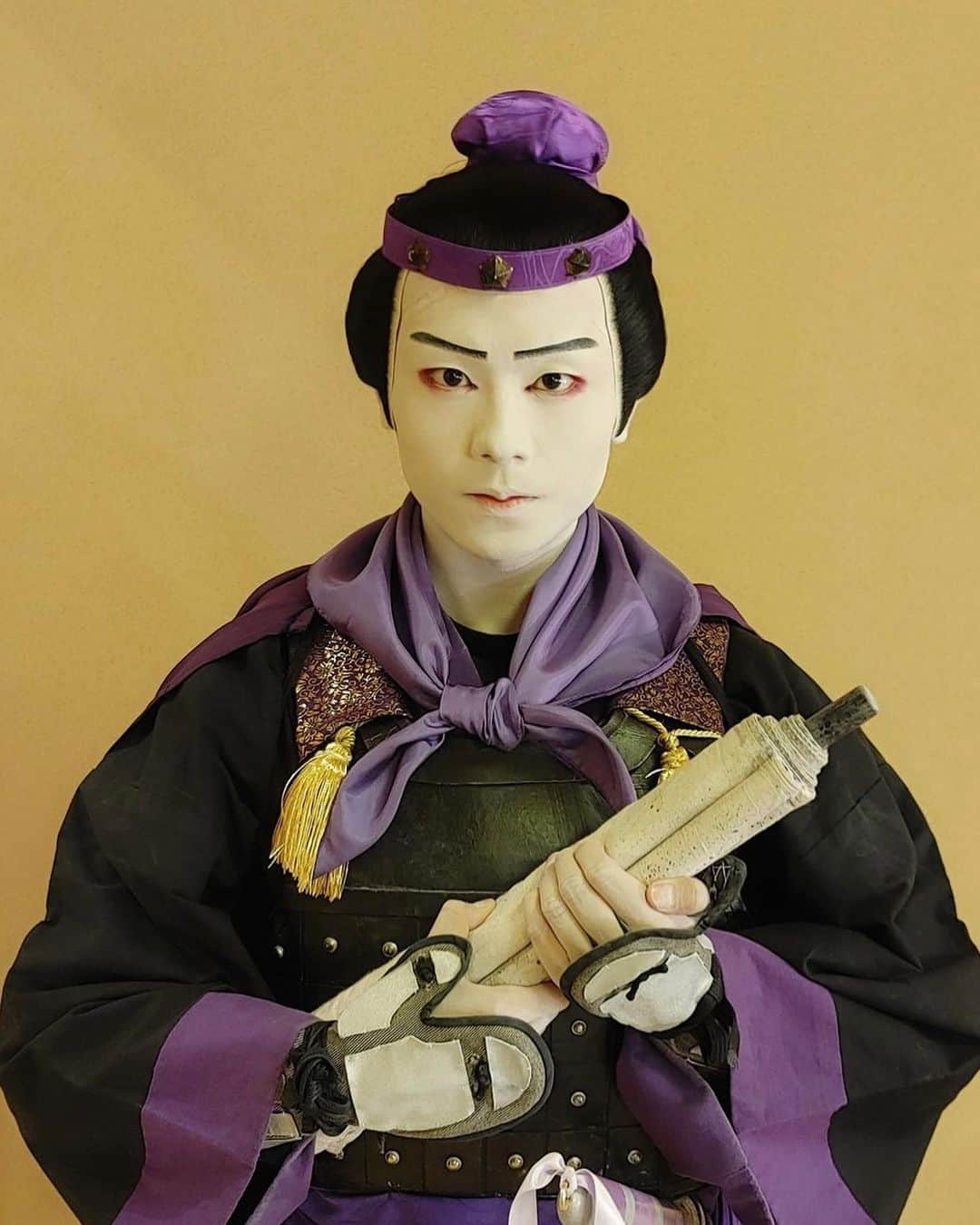 市川團子さんのインスタグラム写真 - (市川團子Instagram)「皆様、こんにちは。市川團子でございます！  今月の歌舞伎座　第三部「新・水滸伝」に彭玘役として出演させていただいております。  毎日「熱き心」を持って、一生懸命演じております！是非ご覧ください。  #新水滸伝 #歌舞伎 #kabuki #歌舞伎座 #市川團子」8月9日 22時08分 - danko_ichikawa
