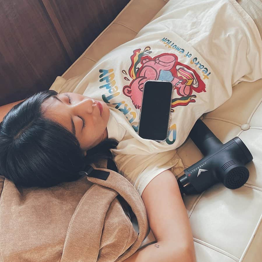 ソル・イナさんのインスタグラム写真 - (ソル・イナInstagram)「Sleepyhead」8月9日 22時35分 - _seorina