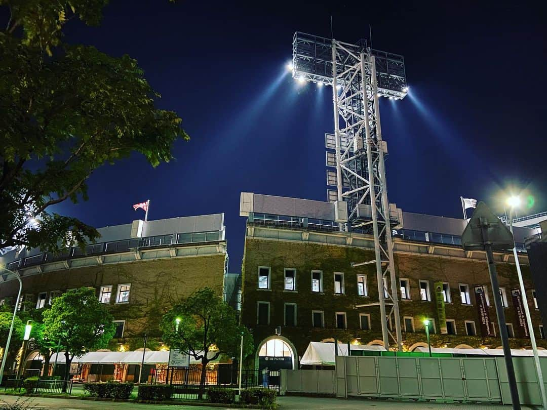 五十幡裕介のインスタグラム：「明日から、 高校野球中継の実況のため、夏の甲子園に入ります。 全てを放送席で出し切る気持ちです。  行ってきます。  #高校野球 #夏 #2023 #甲子園 #地上波 #ABCテレビ #BS BS朝日4K  #高校野球総合サイト #バーチャル高校野球 #HTB #アナウンサー #五十幡裕介 #実況」