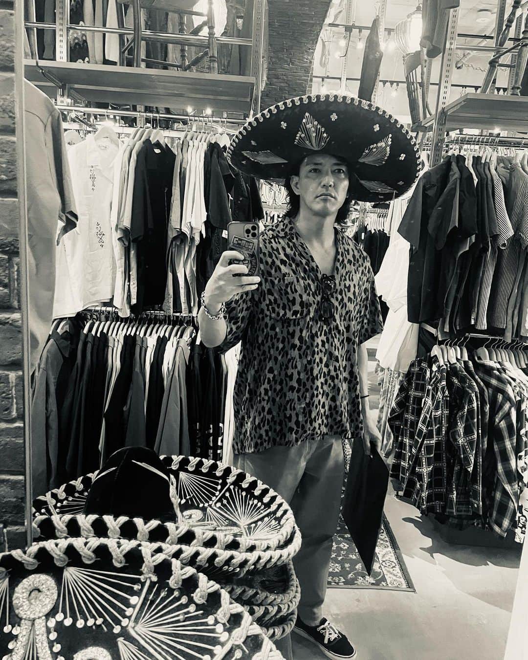 金子昇さんのインスタグラム写真 - (金子昇Instagram)「今度はMexico行こうかなぁ！  #wackomaria  #Mexico #博多 #古着屋 #金子昇 #コージのカレー食べにメキシコ行くかなぁ」8月9日 22時50分 - noboru_kaneko_official