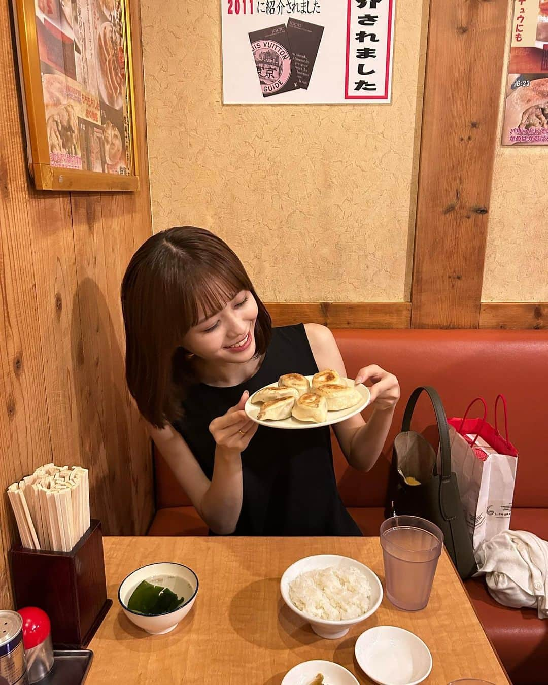 榎本ゆいなのインスタグラム：「餃子っ♪餃子っ♪」