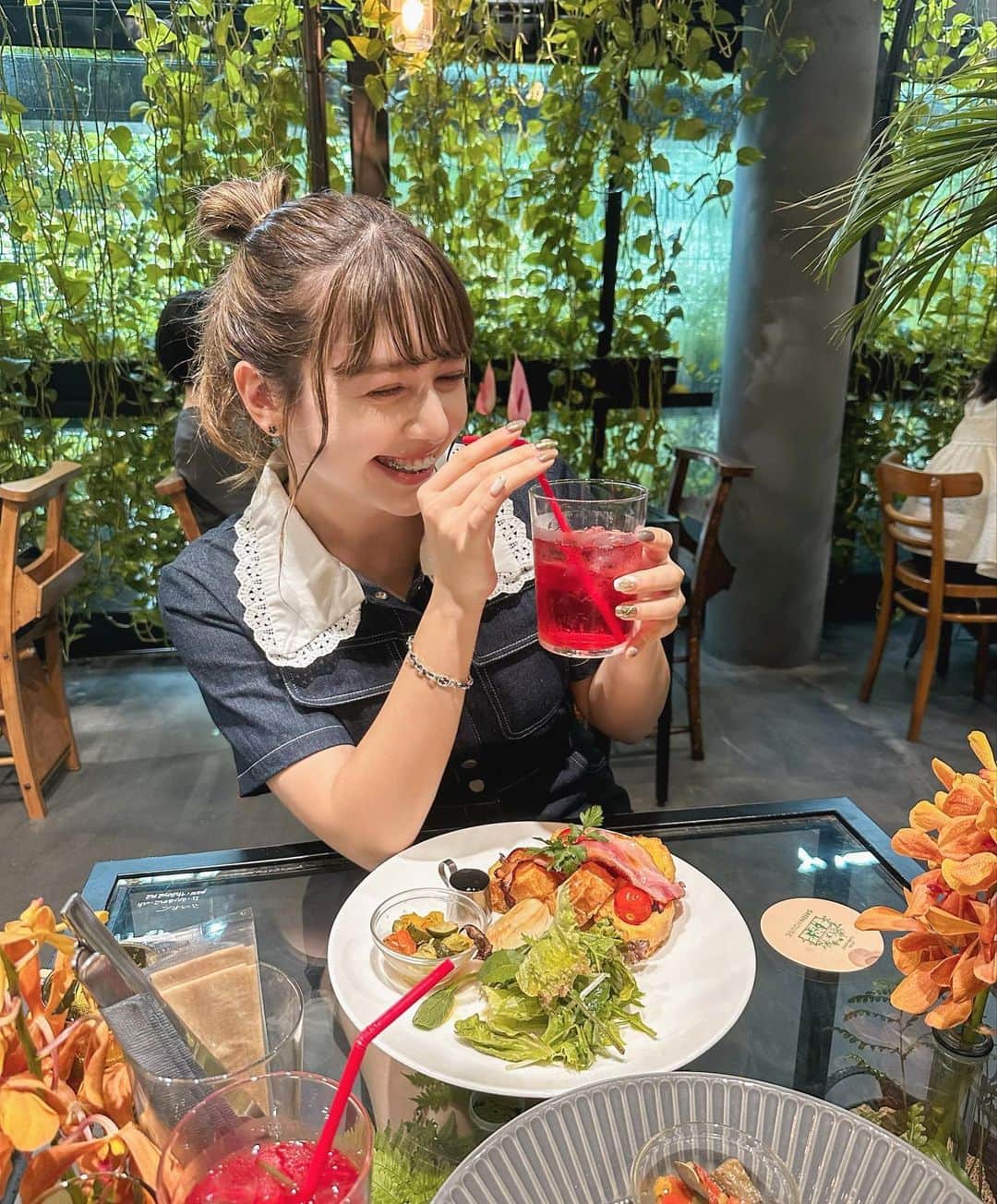 峯りあなのグルメインスタ