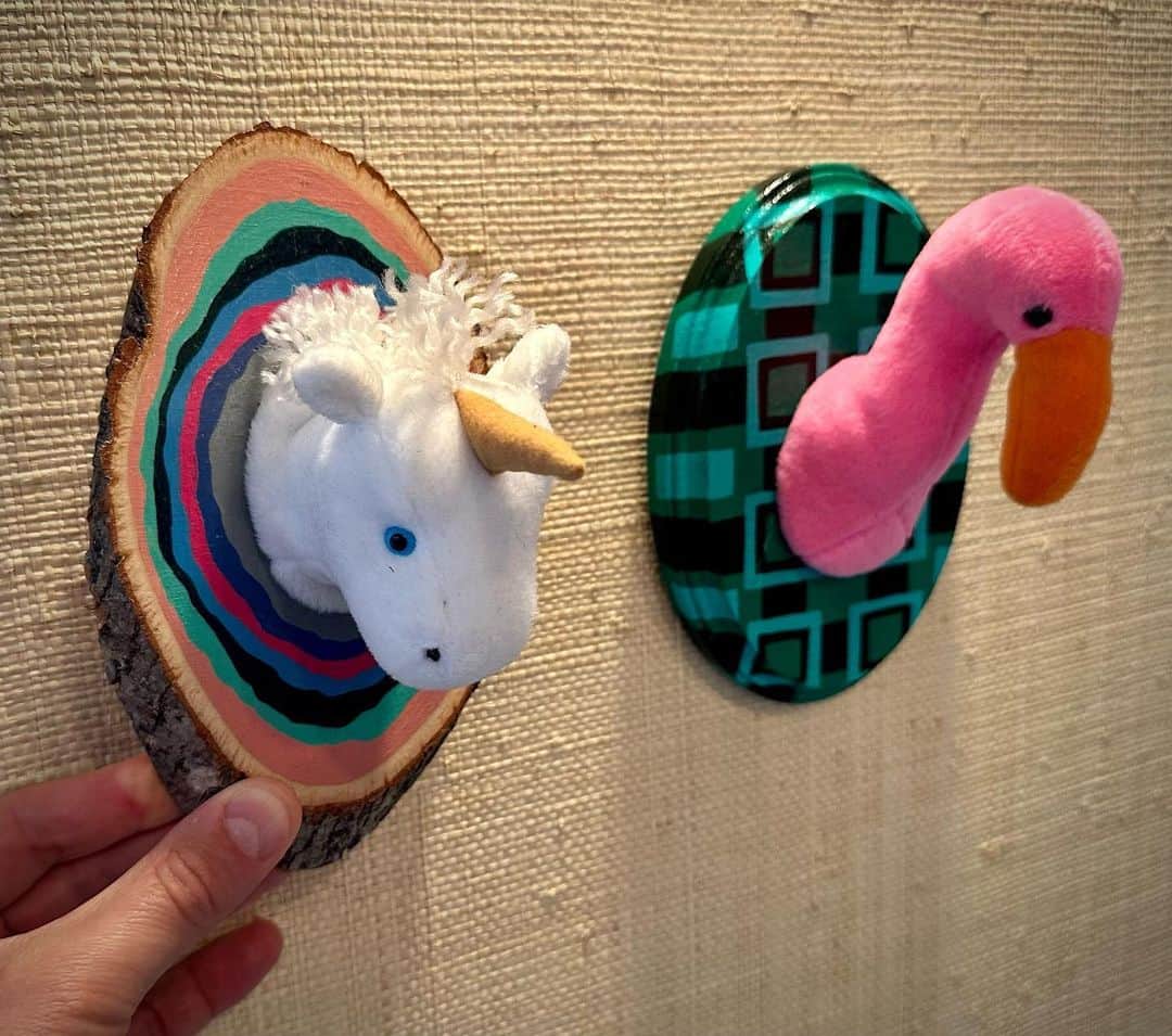 ダミアン･クーラッシュのインスタグラム：「Taxidermy. Genius. Thank you @pkingduk」