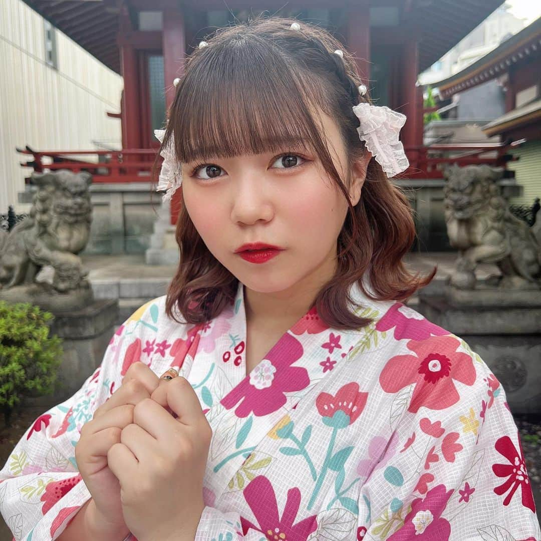 桜田アンナのインスタグラム：「あんなちゃんと 浴衣デート、する？  #浴衣　#夏祭り　#浴衣ヘア  #浴衣コーデ  #浴衣女子  #浴衣デート  #夏休み  #ヘアアレンジ #純情のアフィリア　#あんなかわいい　#idol #japan」