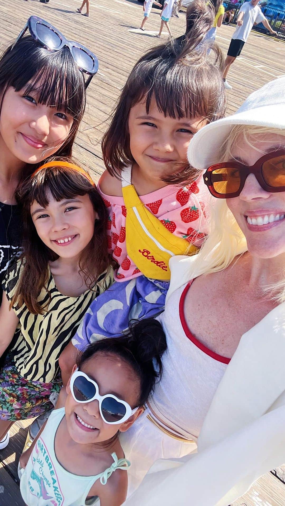 Zooey Miyoshiのインスタグラム：「Until next time @jennyshima @velvetandbirdie @shimatakuya 💕 We only get to see each other like once every few years but it’s always the best time ever 🥹」