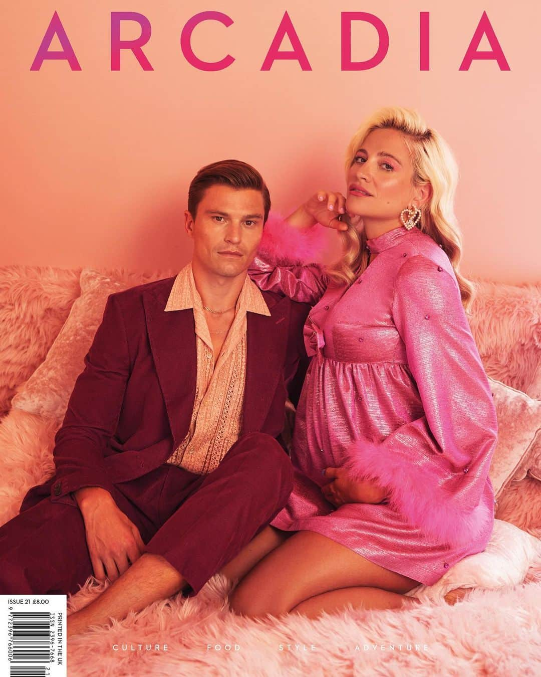 ピクシー・ロットのインスタグラム：「Multi-platinum artist @pixielott and supermodel @oliver_cheshire are a match made in heaven. They’ve created a dreamworld, read all about it in ARCADIA 21, available in news outlets worldwide now.  • • • Creative Direction: @jayxbest Editor: @monichatully Photographer: @catherineharbour  Stylist: @zoekozlik  Make-Up Artist: @lisapotterdixon  Hair Stylist: @lukebensoncreative  Nail Artist: @nailsby_julia_  Interview: @alicelucybradley Videographer: @rodneyrico  Retouch @surfaceretouch  @selectmodellondon @oasis_selectmen  • • • #pixielott #barbie #olivercheshire #business #entrepreneur #artist #barbiecore #artist #spring #fashion #pregnant #powerful #inspiration #motivation #british #model #arcadia #arcadiamagazine #love #jewellery #instamood #luxury #goals #icon #hair #style #inspo #wow #ken」