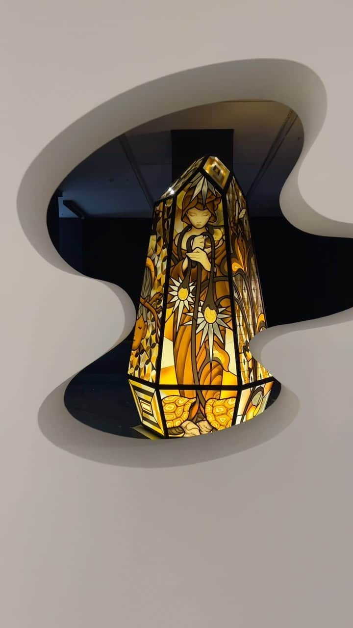 ジェームス・ジーンのインスタグラム：「Install continues at SWCAC in Shenzhen ✨」