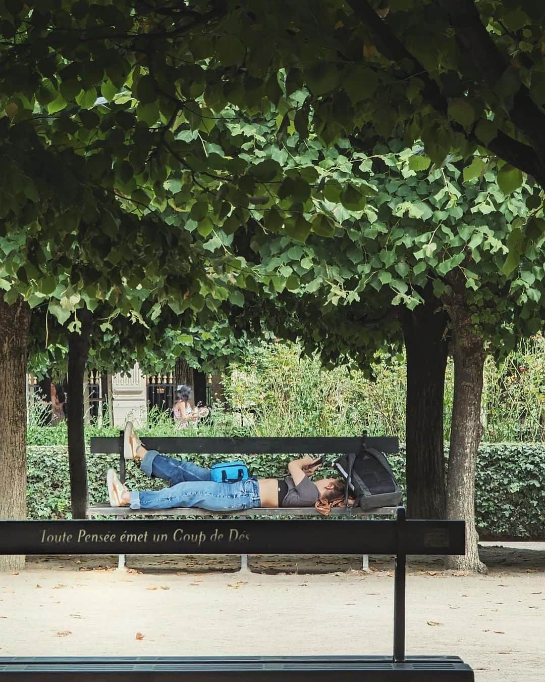 My Little Parisさんのインスタグラム写真 - (My Little ParisInstagram)「“Un été allongé svp”. 🇬🇧: Summer lying (down).  (📸: @‌didineta )」8月10日 1時31分 - mylittleparis