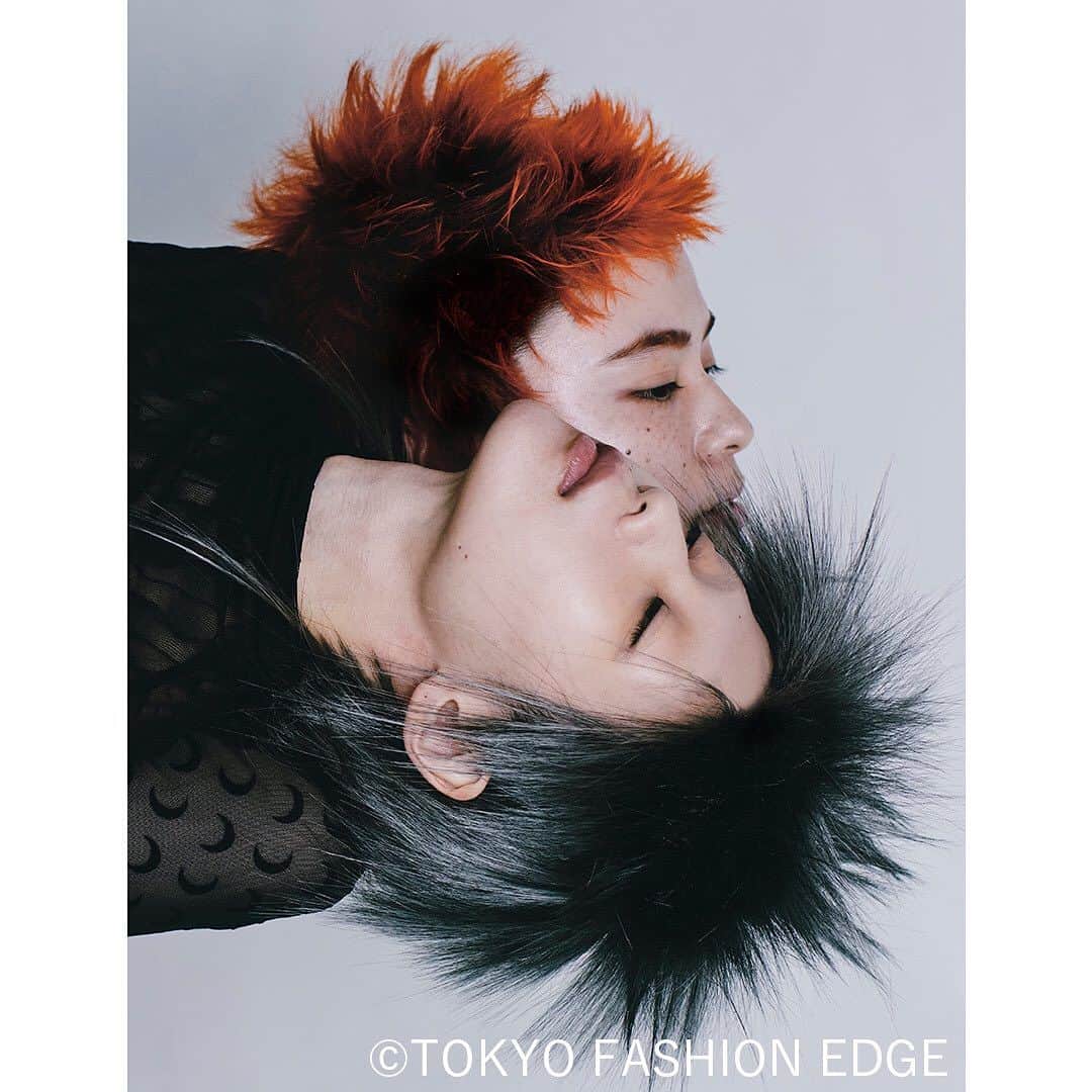 東京ファッションエッジ／プロフェッショナル東京さんのインスタグラム写真 - (東京ファッションエッジ／プロフェッショナル東京Instagram)「#東京ファッションエッジ 58号　好評発売中！  作品の一部をご紹介。  水野慎也 Bilancia @bilancia_mizu     お買い求めは、プロフィール内リンク<bbg.official.ec>へ🔍  ---------------------------------------------------- #東京ファッションエッジ　#ファッションエッジ　#tokyofashionedge #profeshionaltokyo #クリエイティブヘア#creative #クリエイティブヘアスタイリスト #creativehairstylist #hair #ヘアスタイル#hairstyle #ヘアカラー #haircolor #メイク #make #makeup #ファッション#fashion #美容師 #ヘアスタイリスト#hairstylist#hairstylistjapan #美容学生#modermsalon#colorsync#hairtransformation#hairinspo#hairofinstagram #美容学生と繋がりたい#fashionista」8月10日 12時00分 - tokyo_fashionedge_pro