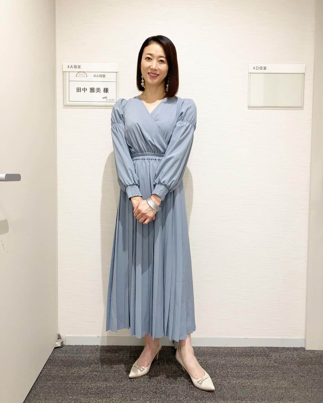 のインスタグラム：「8月2日 テレビ朝日「グッドモーニング」で着用した衣装はこちらでした。  ・ ・ ワンピース @ladymade_official  アクセサリー @abiste_official  シューズ #dianashoes  #テレビ朝日 #グッドモーニング #衣装 #水曜日 #田中雅美」