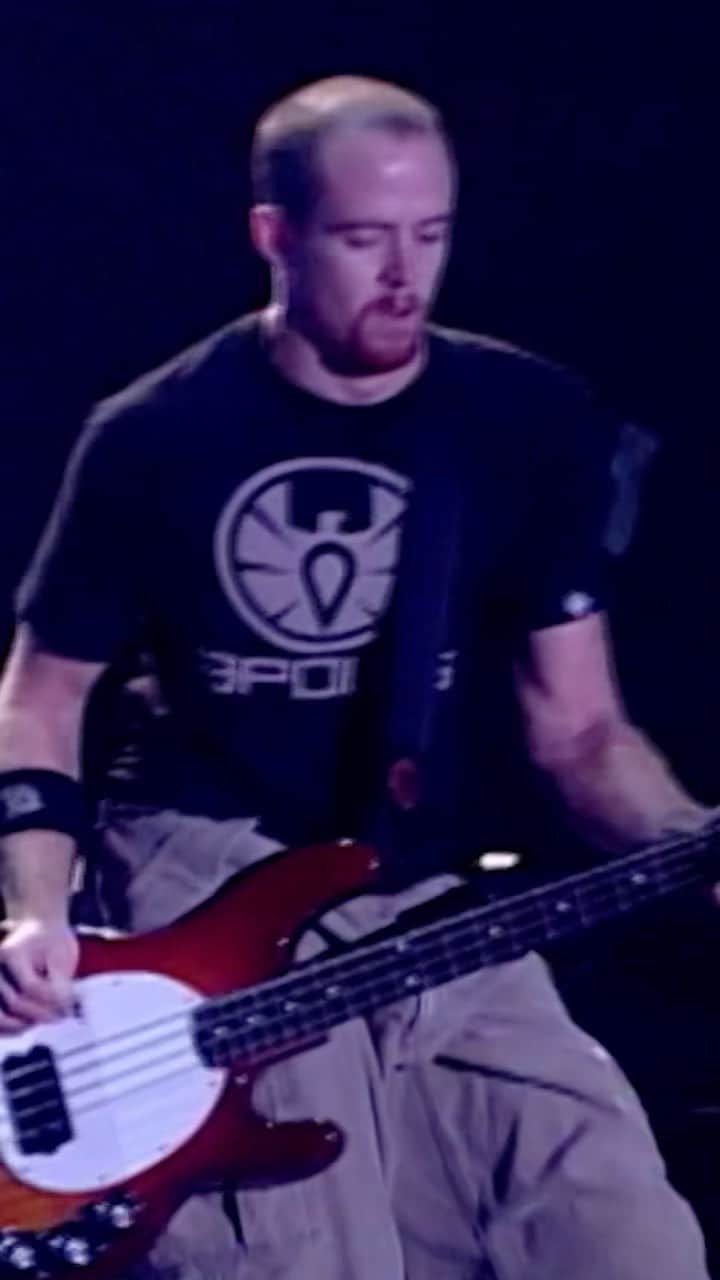 リンキン・パークのインスタグラム：「Papercut. #LiveInSeoul 2003」
