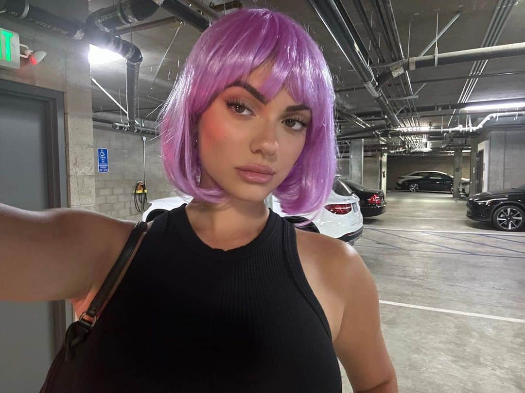 ケルシーさんのインスタグラム写真 - (ケルシーInstagram)「on wednesdays we wear purple wigs」8月10日 6時36分 - fatherkels