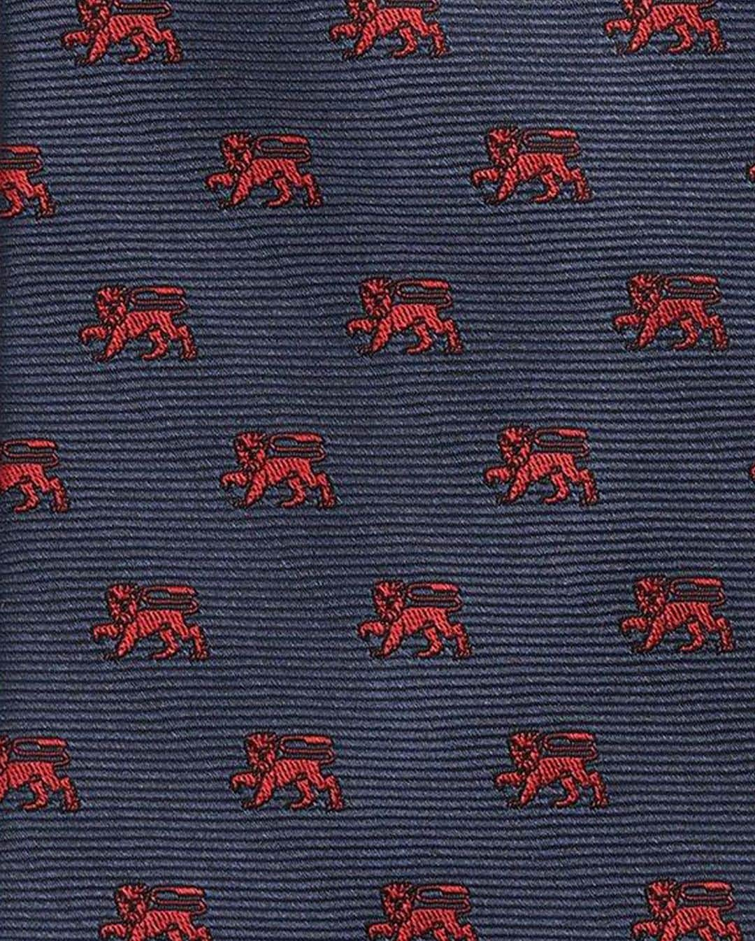 ブルックスブラザーズさんのインスタグラム写真 - (ブルックスブラザーズInstagram)「The stars aren’t Lion to you, this your lucky tie this #LeoSeason — when used appropriately, it has a 93% rate of return on dinner invitation」8月10日 6時38分 - brooksbrothers