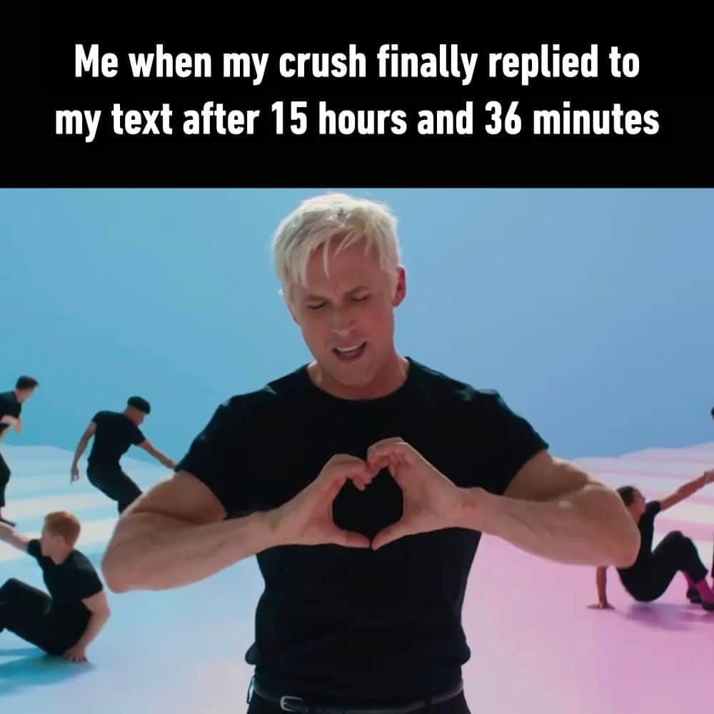 9GAGさんのインスタグラム写真 - (9GAGInstagram)「at least they texted back, and that's kenough - #barbie #crush #texting #memes #9gag」8月10日 13時00分 - 9gag