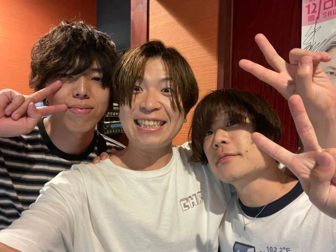 BUZZ THE BEARSさんのインスタグラム写真 - (BUZZ THE BEARSInstagram)「8月9日(水)山口周南rise 『PARTY4YOU TOUR 2023』  MAYSON's PARTY POT BUZZ THE BEARS⁡ ⁡⁡ ⁡福岡〜山口とMAYSON's PARTYに誘ってもらった2日間。⁡ ⁡台風の影響もかなりあった中来てくれたみんなありがとう。⁡ ⁡⁡ ⁡最高のパーティツアーになりますように。⁡ ⁡⁡ ⁡#MAYSON'sPARTY #POT #BUZZTHEBEARS⁡」8月10日 7時55分 - buzzthebears