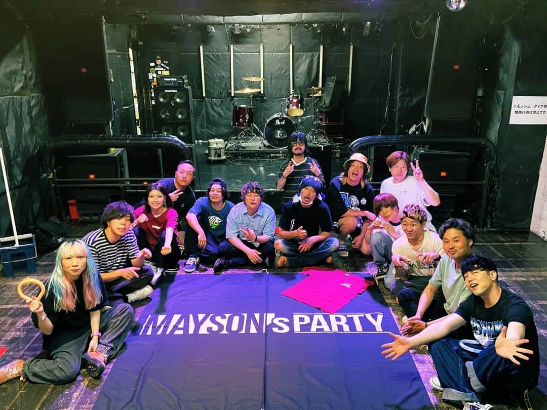 のインスタグラム：「8月9日(水)山口周南rise 『PARTY4YOU TOUR 2023』  MAYSON's PARTY POT BUZZ THE BEARS⁡ ⁡⁡ ⁡福岡〜山口とMAYSON's PARTYに誘ってもらった2日間。⁡ ⁡台風の影響もかなりあった中来てくれたみんなありがとう。⁡ ⁡⁡ ⁡最高のパーティツアーになりますように。⁡ ⁡⁡ ⁡#MAYSON'sPARTY #POT #BUZZTHEBEARS⁡」
