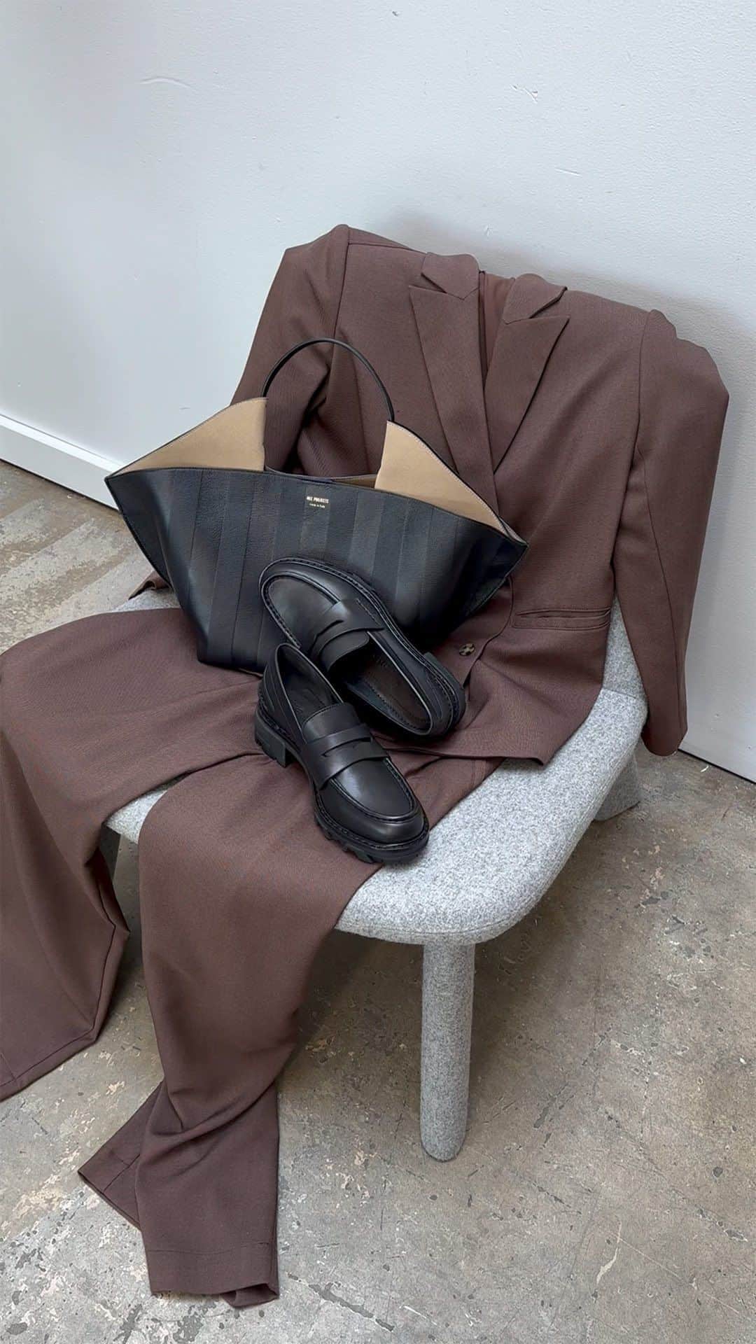 Nordstromのインスタグラム：「Shop tailored classics to refresh and refine your work wardrobe this season and beyond.」