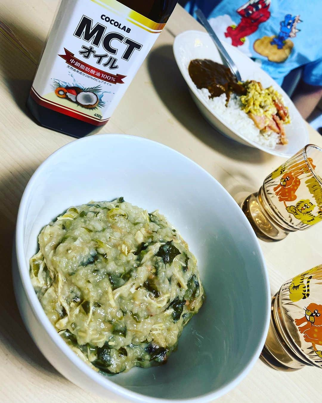 鳥木弥生さんのインスタグラム写真 - (鳥木弥生Instagram)「二日目の #沼  なんか私、全く見た目にも抵抗ないな、と思ったら、これはほぼ #リボッリータ だから！ というわけで、アッペーナアッペーナ温め直して、オリーブオイル代わりに #mctオイル をかけて、いただきます！ ほぼフィレンツェの味！笑」8月10日 9時05分 - yayoitoriki