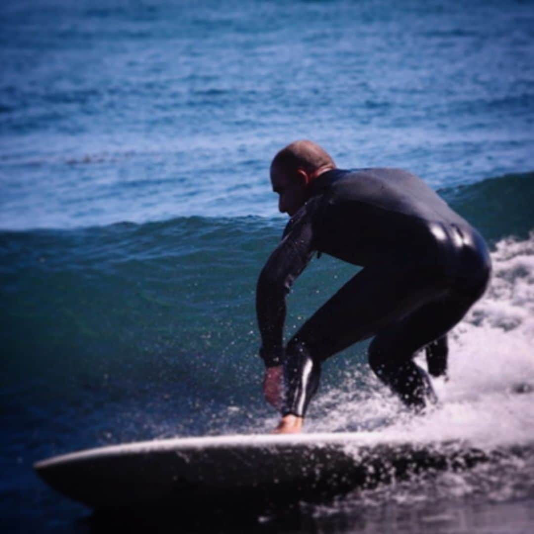 ドミニク・パーセルさんのインスタグラム写真 - (ドミニク・パーセルInstagram)「#topanga 1 - 2 foot.  Lots of #kooks.   Then Someone takes a photo of you and you realize your probably the biggest kook. ( wow that looks bad, some old dude thinking he’s ripping) 🫢  Be aware of delusional thinking.   Stay in ya minds lane - enjoy the reality wankers.   Dear me. 🫣」8月10日 9時25分 - dominicpurcell