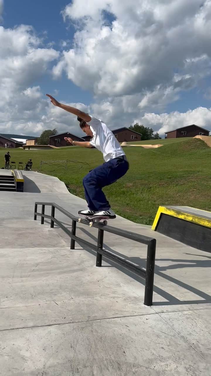 マライア・デュランのインスタグラム：「🌬️🍿 @woodwardcamp 📲: @elijahdur」