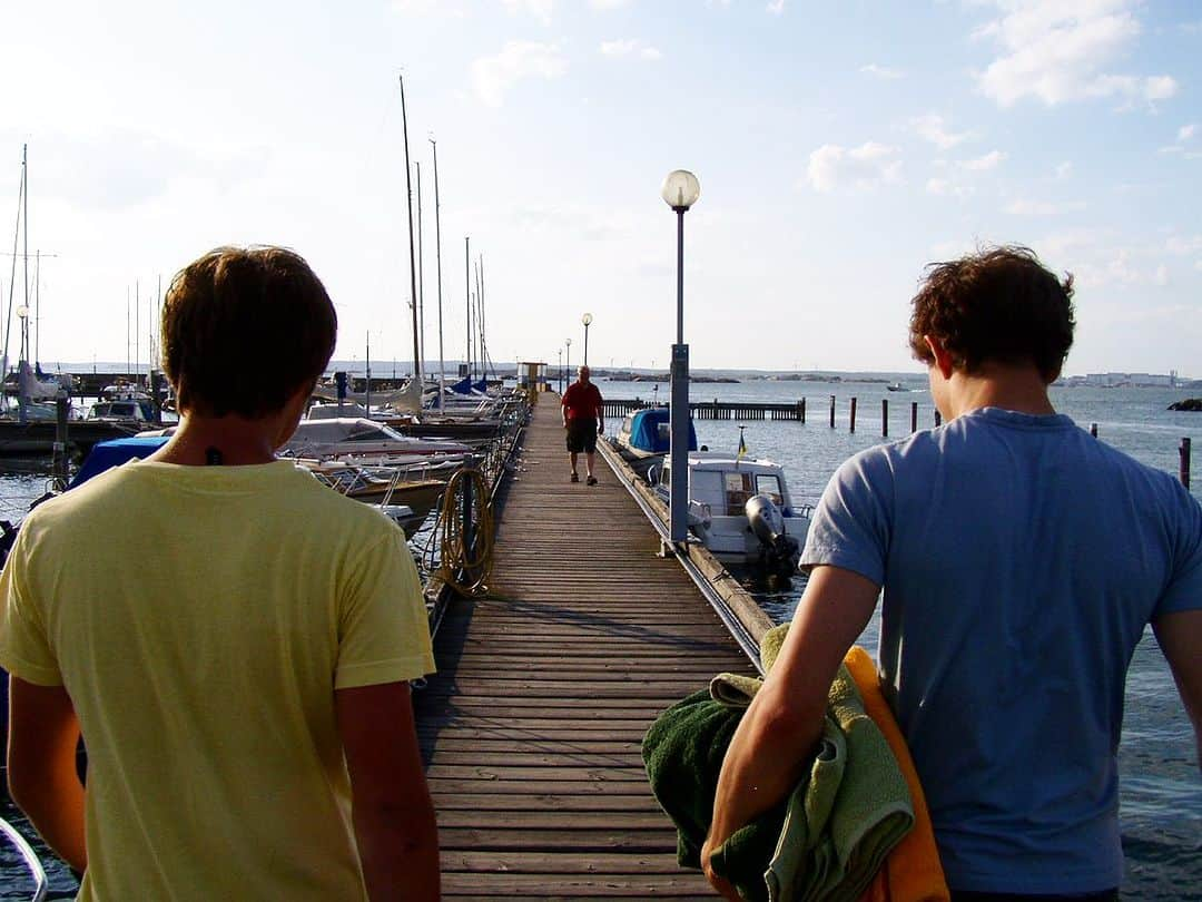 カジヒデキさんのインスタグラム写真 - (カジヒデキInstagram)「In Gothenburg, summer 2005. We swam in the sea between recordings. It was great fun!!  2005年の夏。ヨーテボリにて。  #fika #fikaなんで #airg #sato  #カジヒデキ #hird #gothenburg  #sweden #スウェーデン」8月10日 11時01分 - hideki_kaji