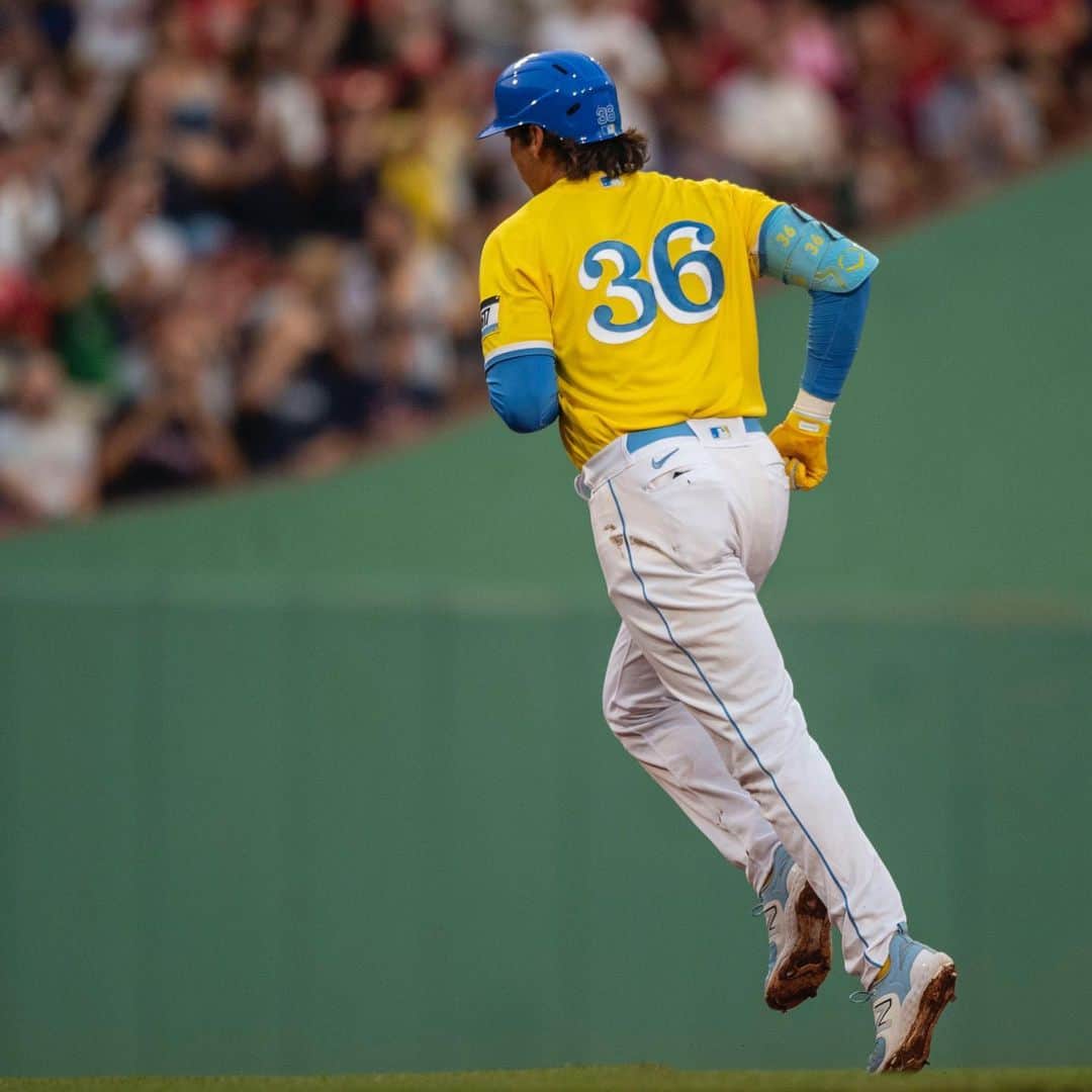 ボストン・レッドソックスさんのインスタグラム写真 - (ボストン・レッドソックスInstagram)「That Yellow Sox life.」8月10日 10時54分 - redsox
