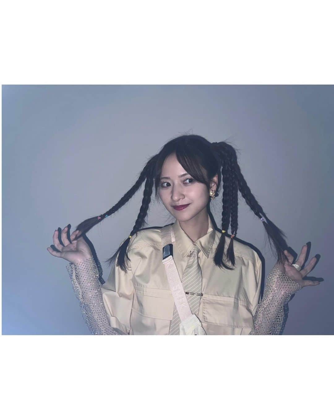 金川紗耶さんのインスタグラム写真 - (金川紗耶Instagram)「Y2Kファッション、髪型にハマってます！！！  #乃木坂46  #金川紗耶  #sayagram  #おひとりさま天国  #y2kファッション  #めっちゃ好きだった  #髪の毛が注目ポイント  #ツインテール」8月10日 22時11分 - saya.kanagawa_official