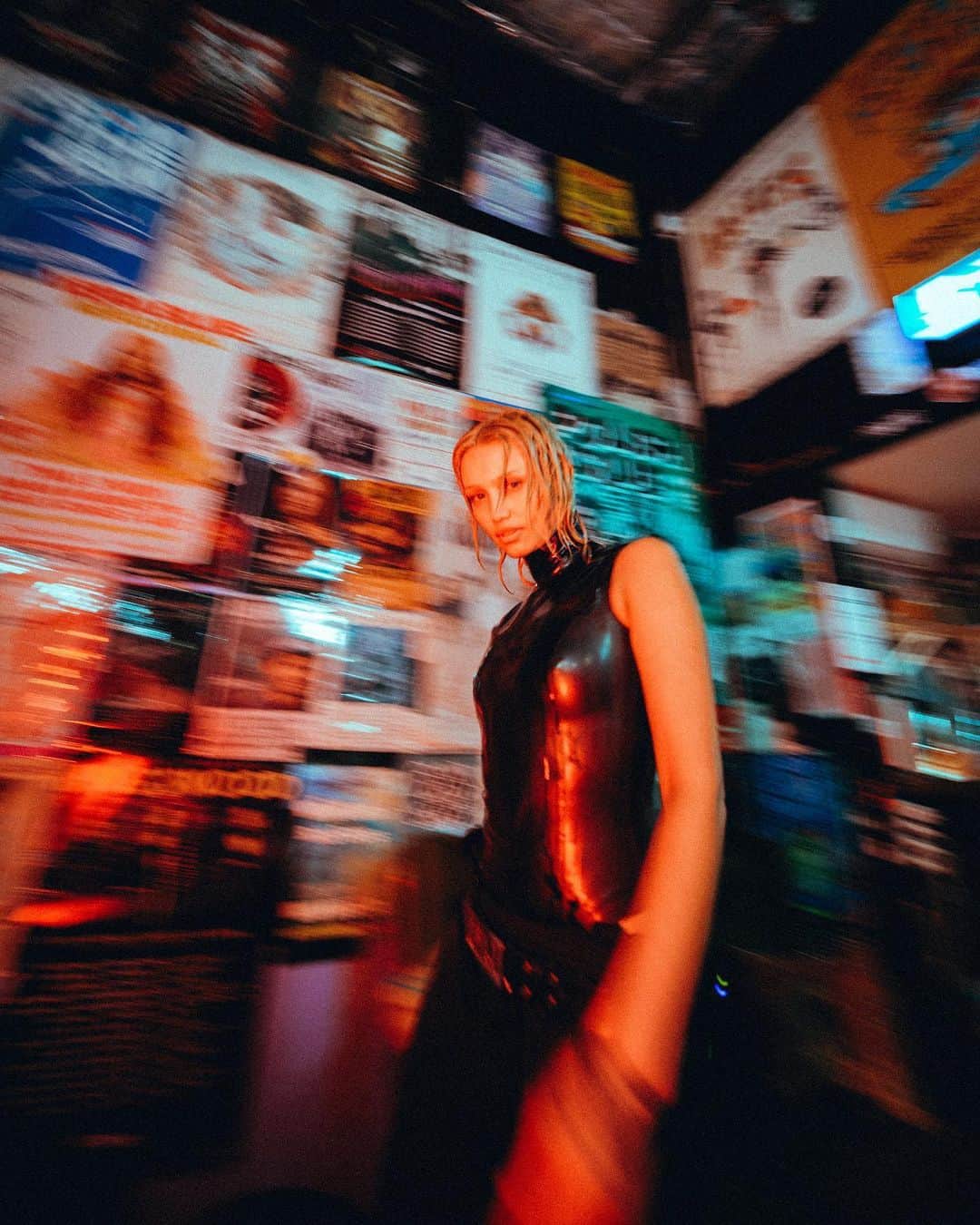 ケイリン・ルッソのインスタグラム：「Backstage with @cailinrusso」