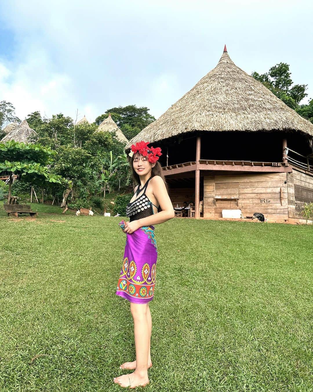 てんちむのインスタグラム：「海外編突入、裸族の村へ🏃また二年後🍍」