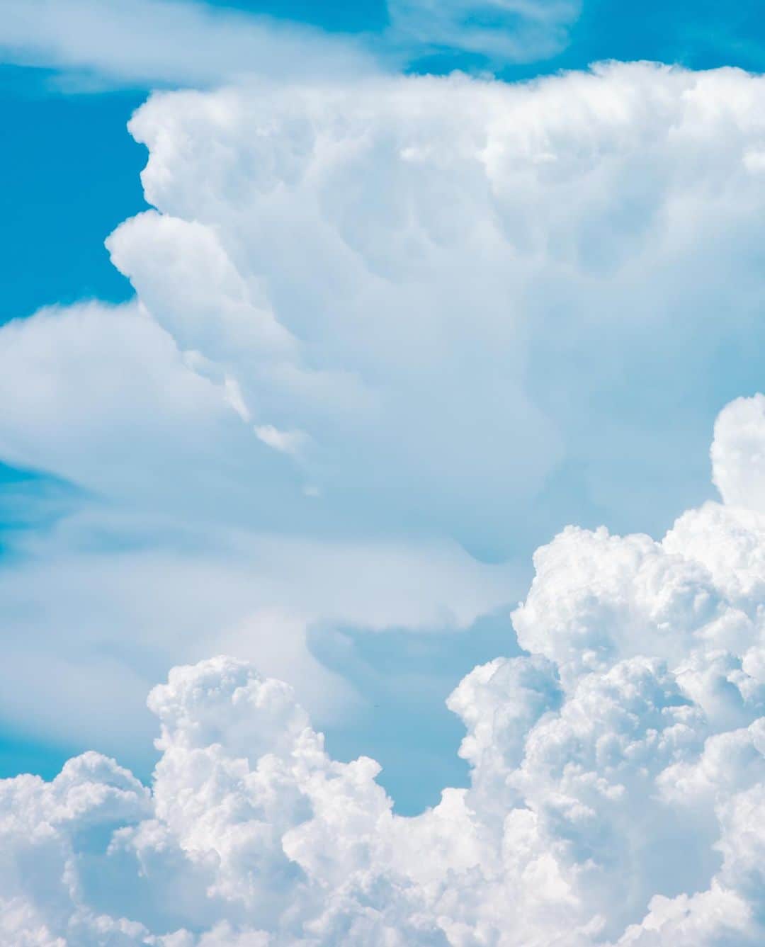 shinichi38さんのインスタグラム写真 - (shinichi38Instagram)「⁡ ⁡ ⁡ King of clouds ☁️」8月10日 20時42分 - shinichillout54