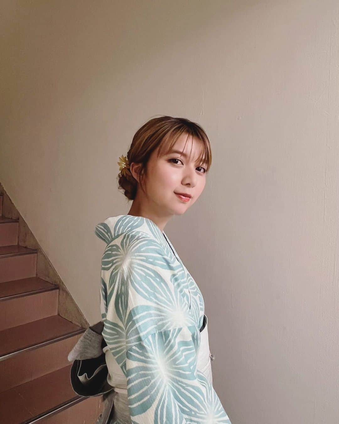 上白石萌歌のインスタグラム：「先日、The Coversの収録で浴衣を着て、心が涼しくなりました🎐なつだね みなさん、暑い毎日いかがお過ごしでしょうか わたしは最近、UAさんの曲ばかり聴いてる🎧」