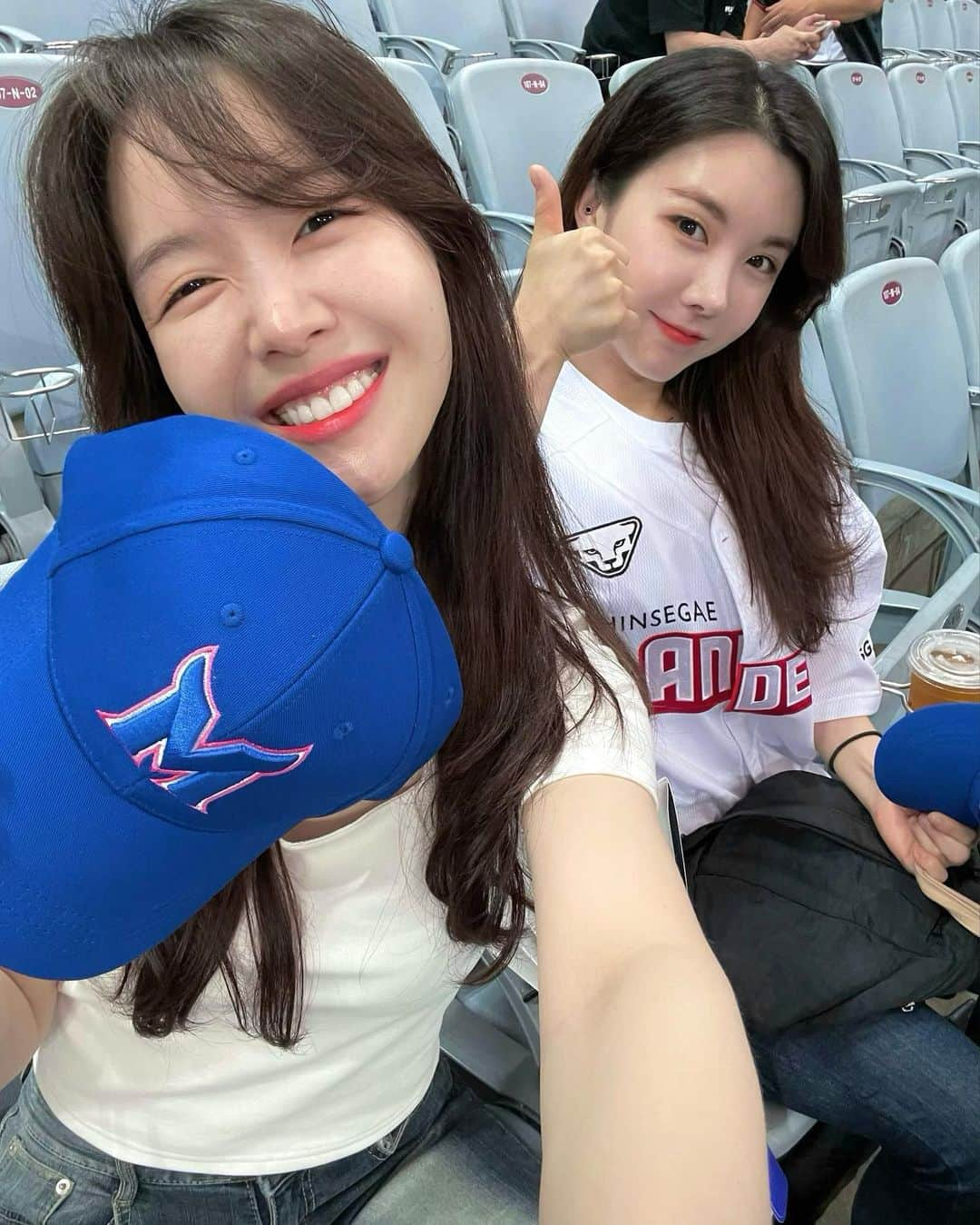 ミナ さんのインスタグラム写真 - (ミナ Instagram)「몬스터즈 화이팅!!! 😈🧢⚾️」8月10日 20時54分 - bbang_93